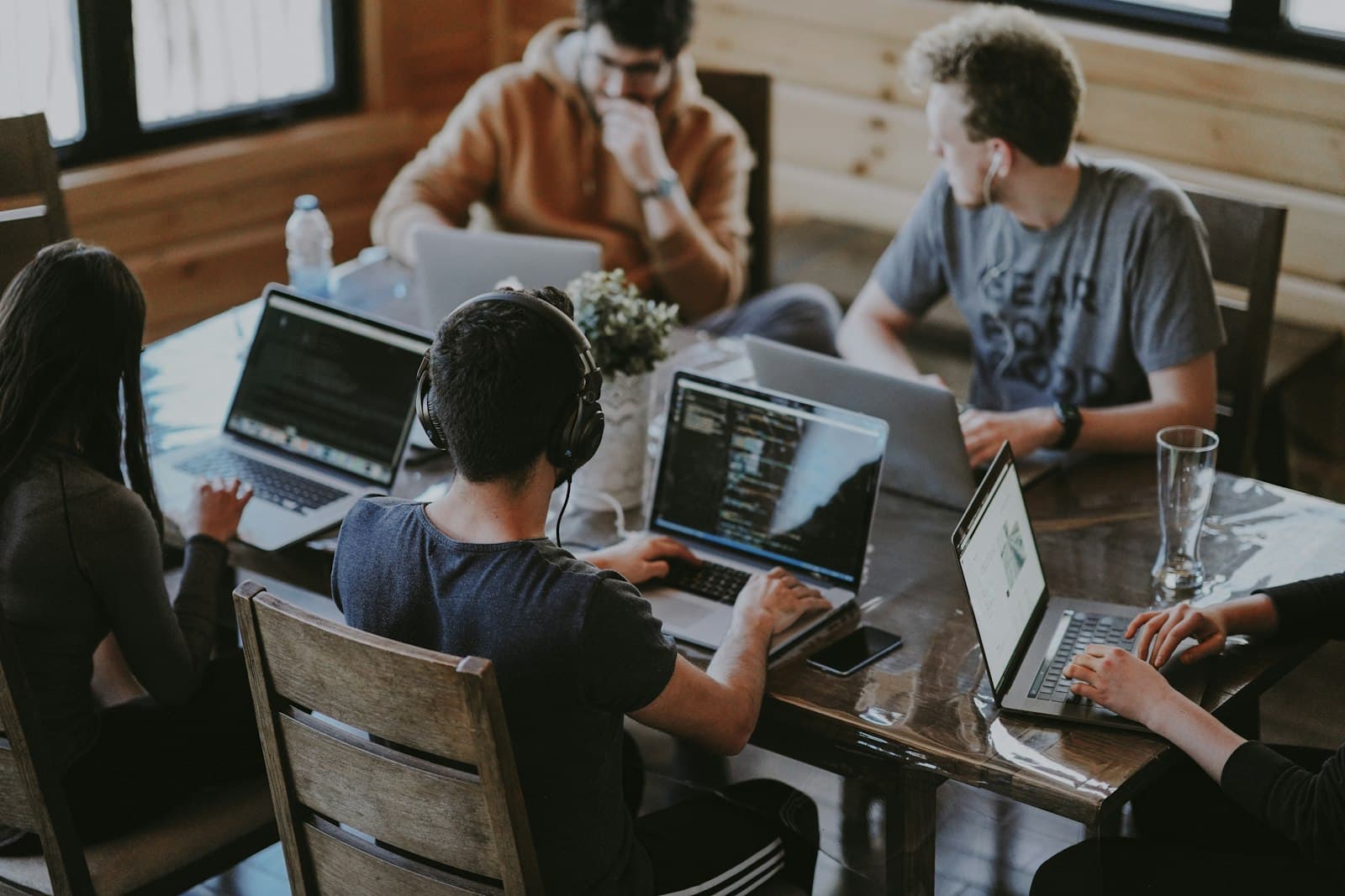 Команда DevCode Group за работой